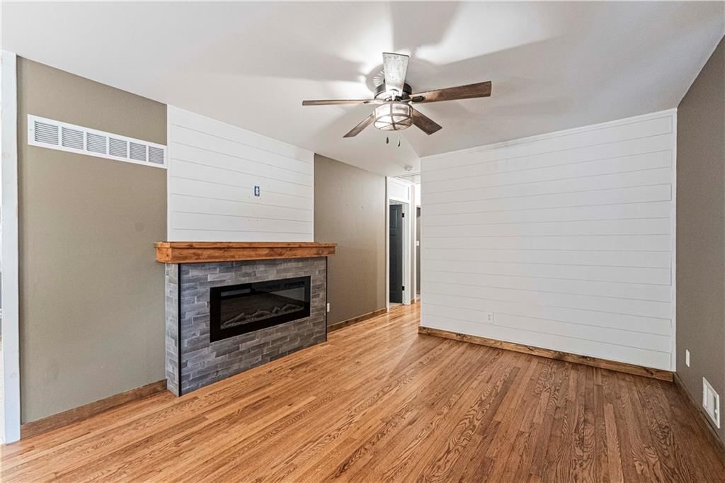 3805 S Adams Avenue — photo 12