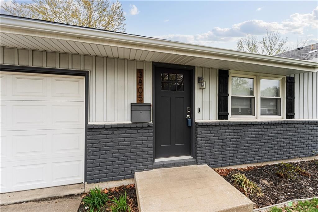 3805 S Adams Avenue — photo 3