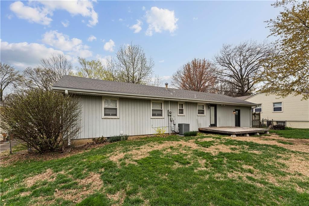 3805 S Adams Avenue — photo 29