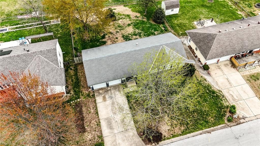 3805 S Adams Avenue — photo 35