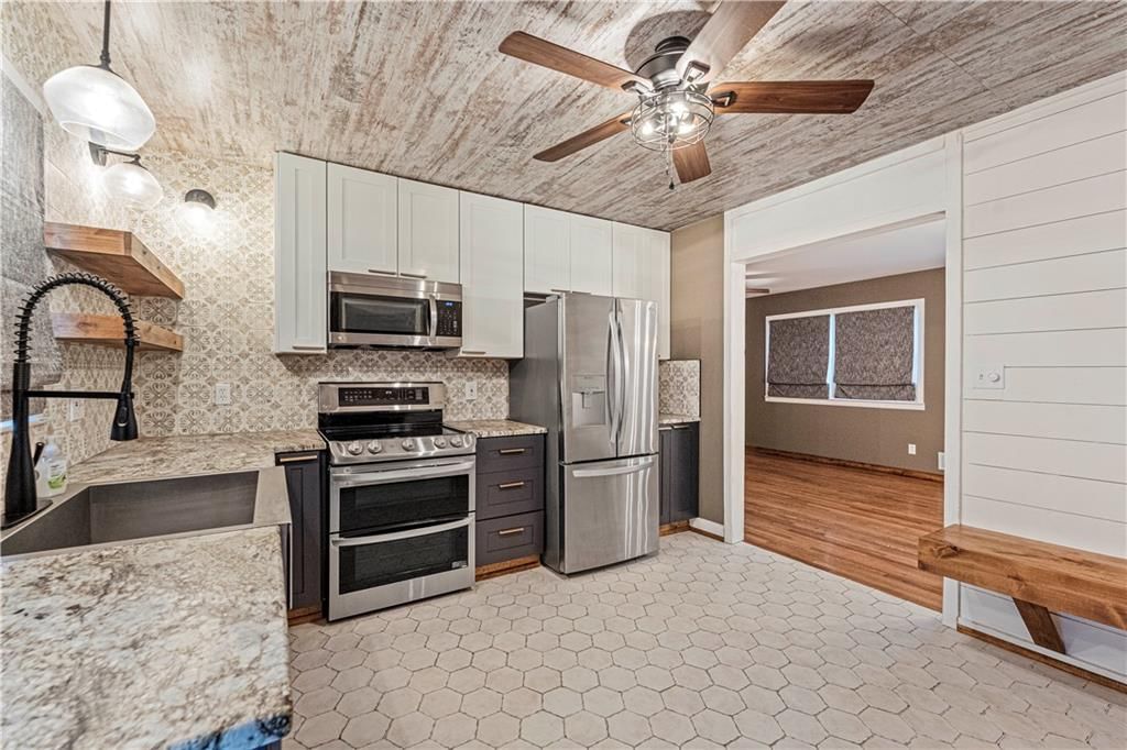 3805 S Adams Avenue — photo 10
