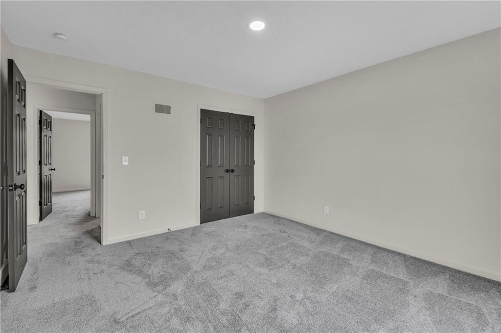 8176 NW TWIN OAKS Drive — photo 11