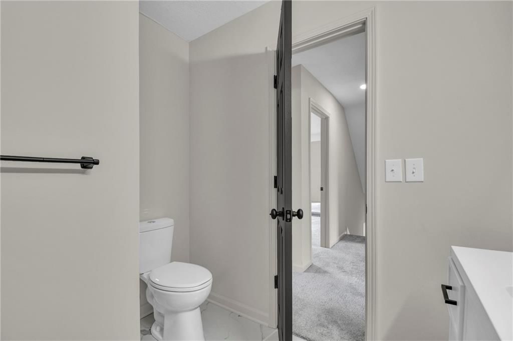 8176 NW TWIN OAKS Drive — photo 13