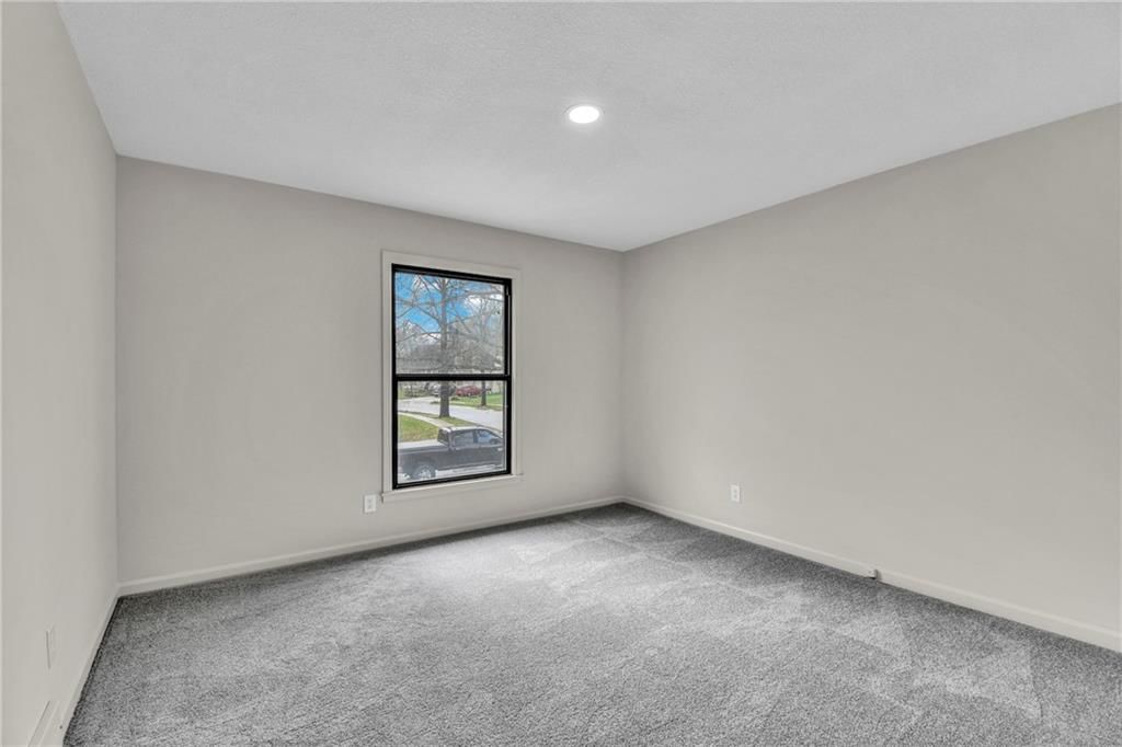 8176 NW TWIN OAKS Drive — photo 14