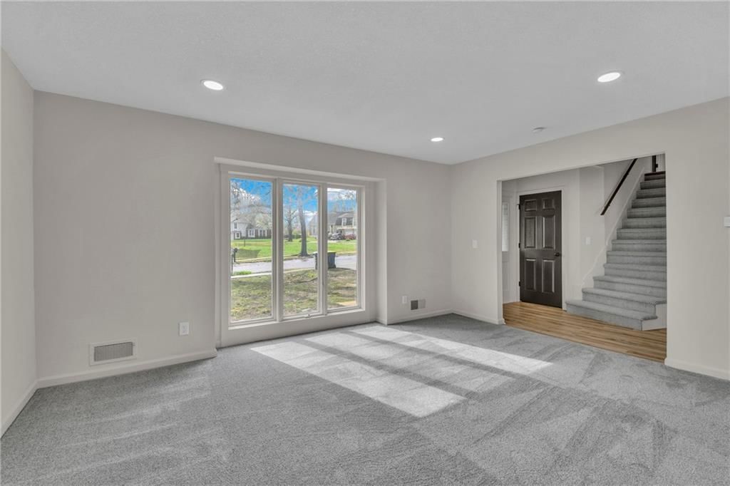 8176 NW TWIN OAKS Drive — photo 18