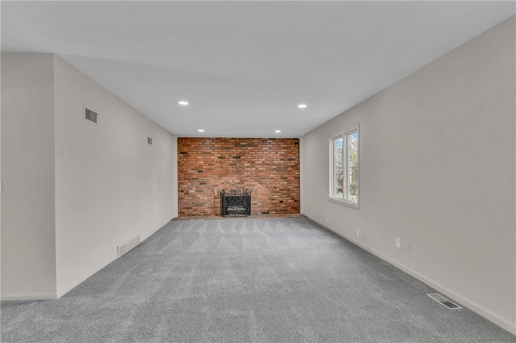 8176 NW TWIN OAKS Drive — photo 26