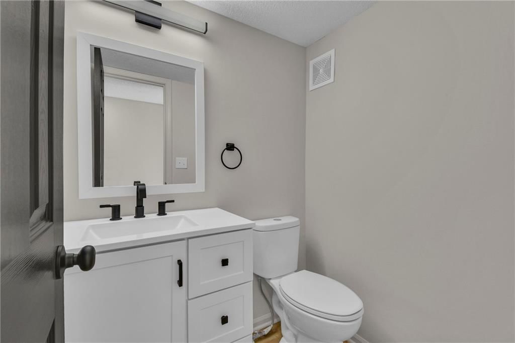 8176 NW TWIN OAKS Drive — photo 28