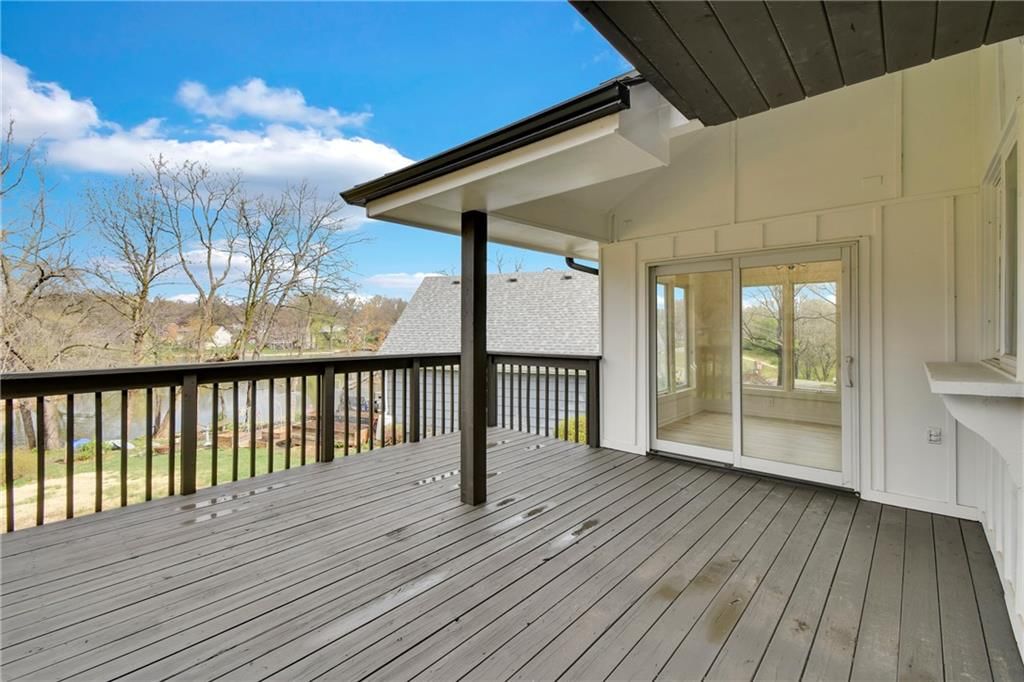 8176 NW TWIN OAKS Drive — photo 32