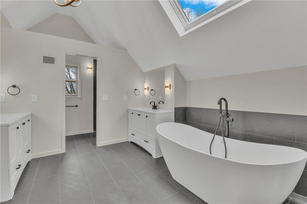 8176 NW TWIN OAKS Drive — photo 5