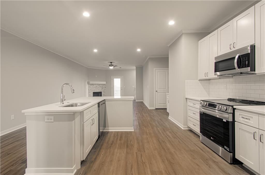 1085 N Findley Street — photo 7