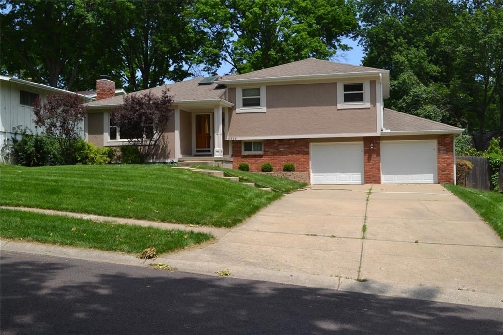 5908 W 94th Terrace — photo 2