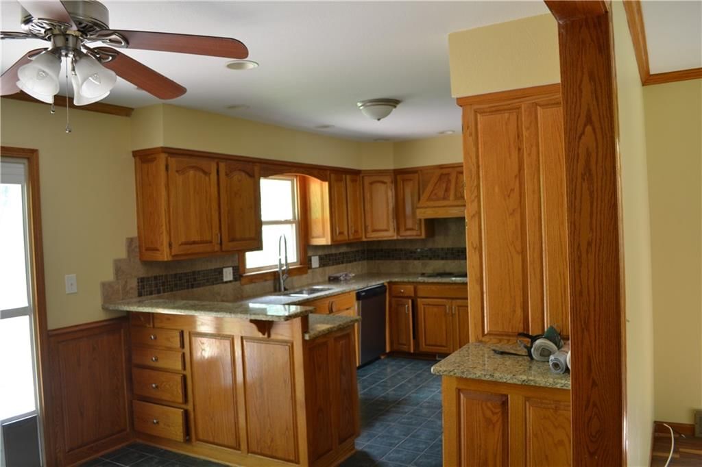 5908 W 94th Terrace — photo 9
