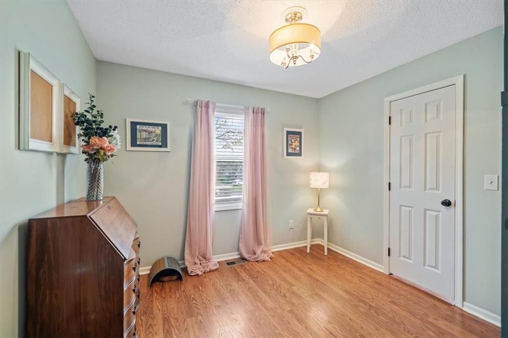 6402 Chouteau Street — photo 21