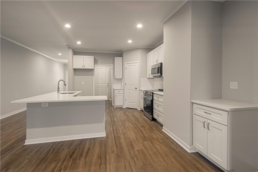 1087 N Findley Street — photo 12