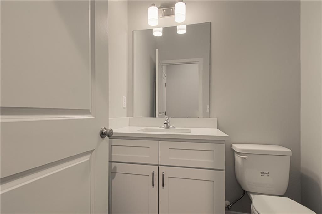 1087 N Findley Street — photo 7