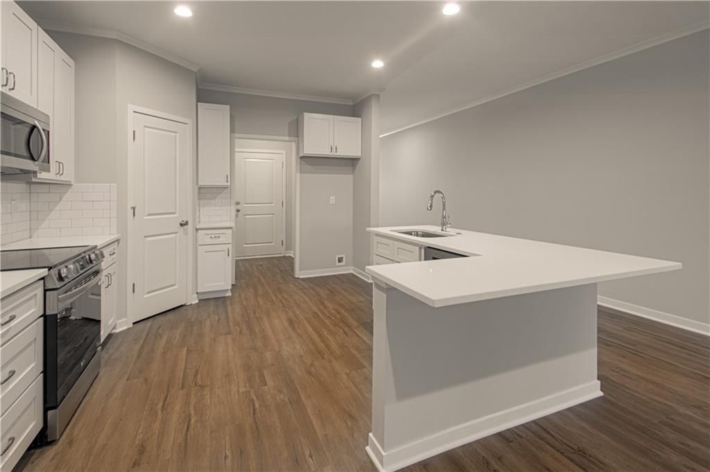 1089 N Findley Street — photo 11