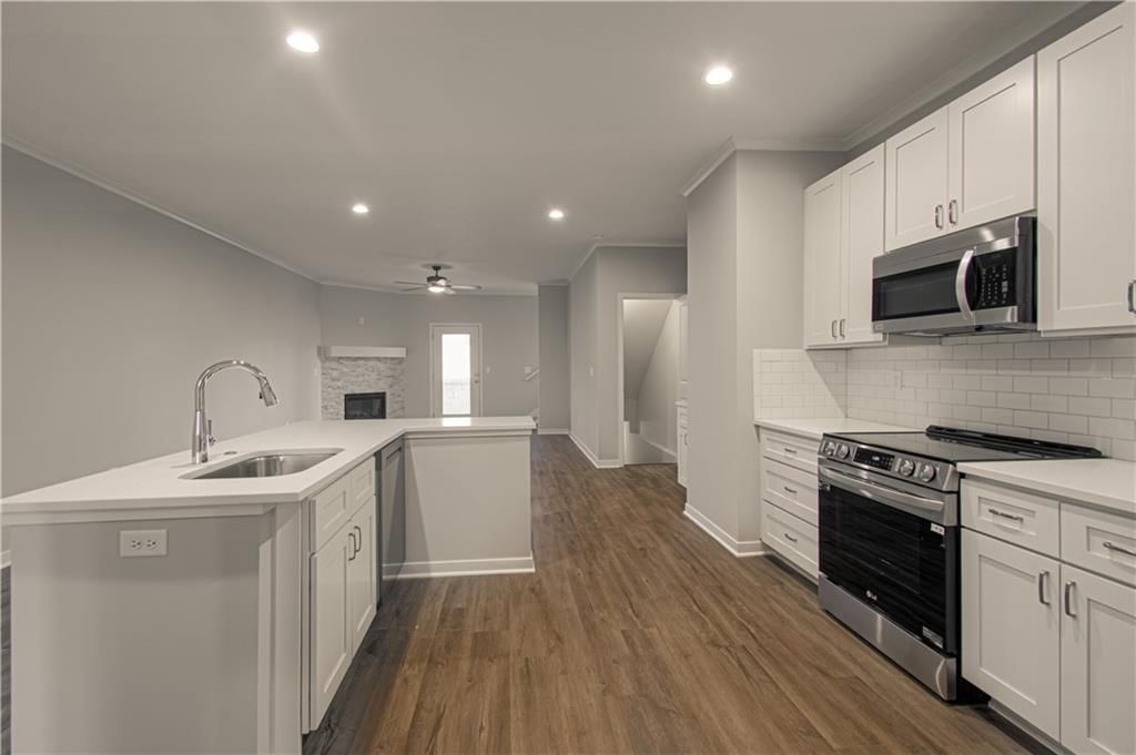 1089 N Findley Street — photo 14
