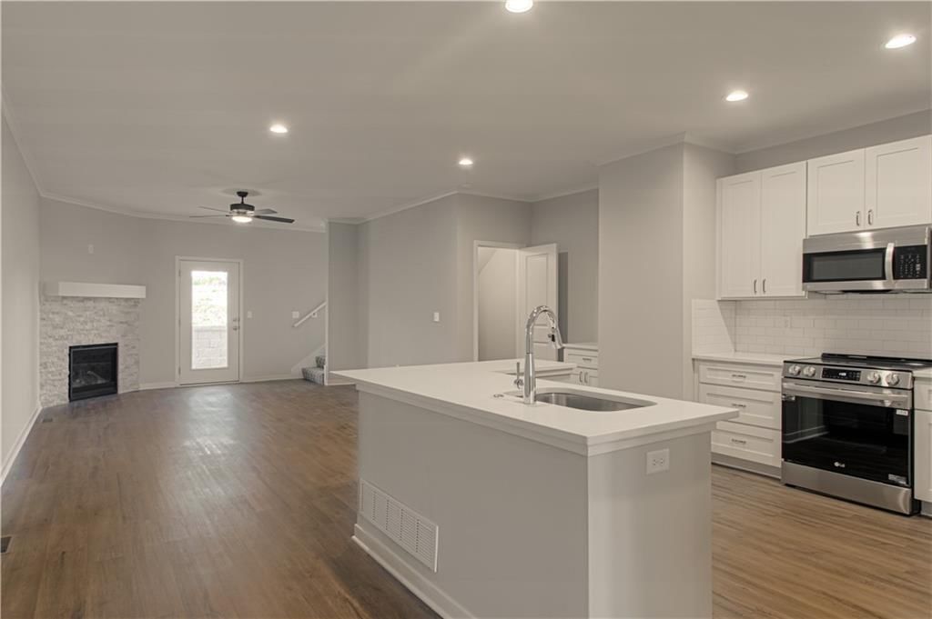 1089 N Findley Street — photo 15