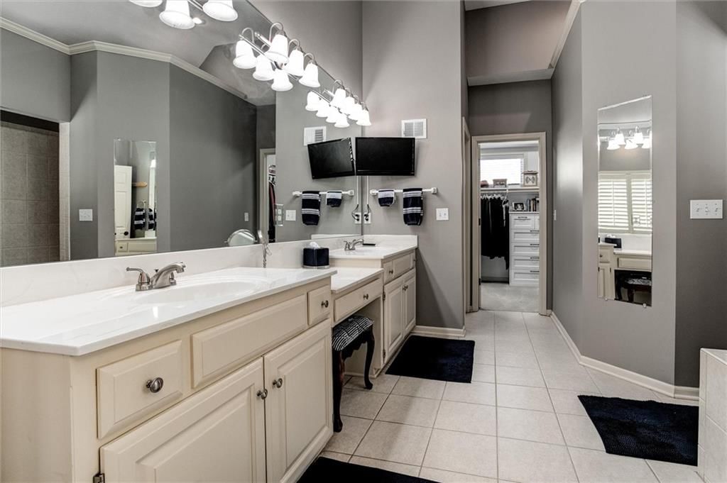 8137 Deer Run Street — photo 15