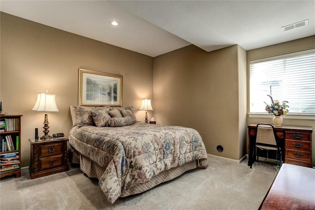 8137 Deer Run Street — photo 24