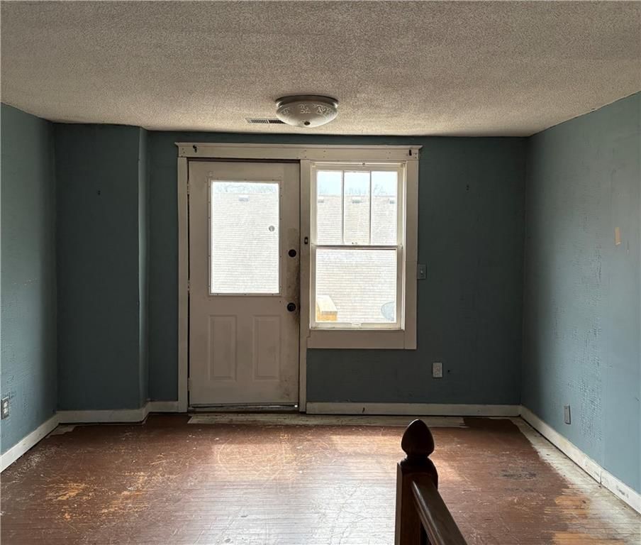 229 N Pine Street — photo 12