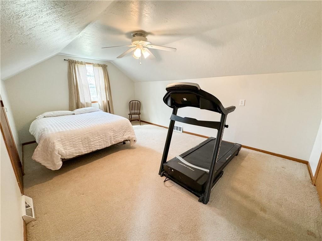 8011 Manning Avenue — photo 24