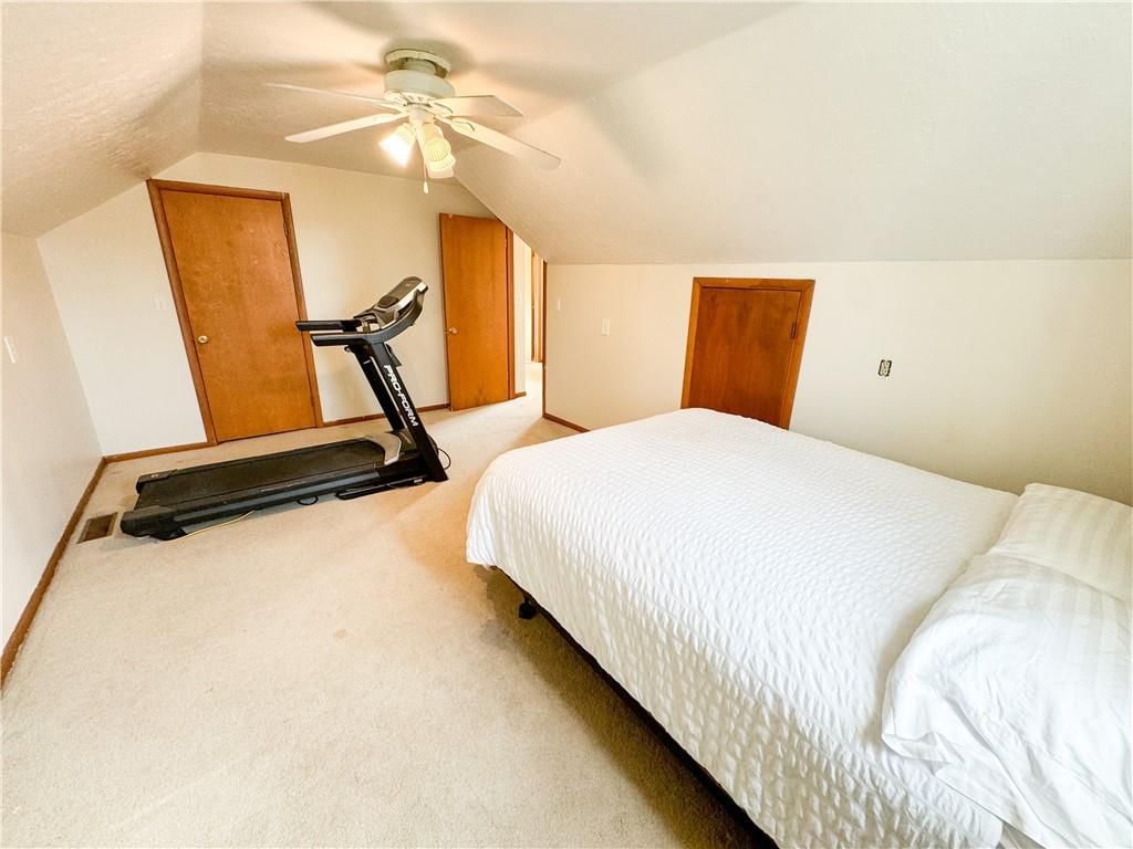 8011 Manning Avenue — photo 25