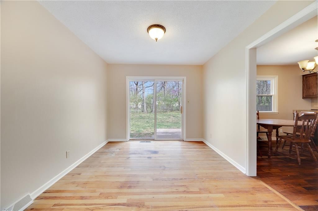 7201 WILLOW Avenue — photo 12