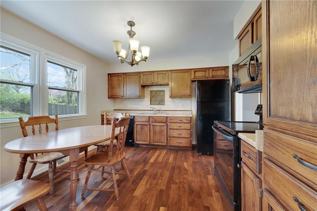 7201 WILLOW Avenue — photo 14