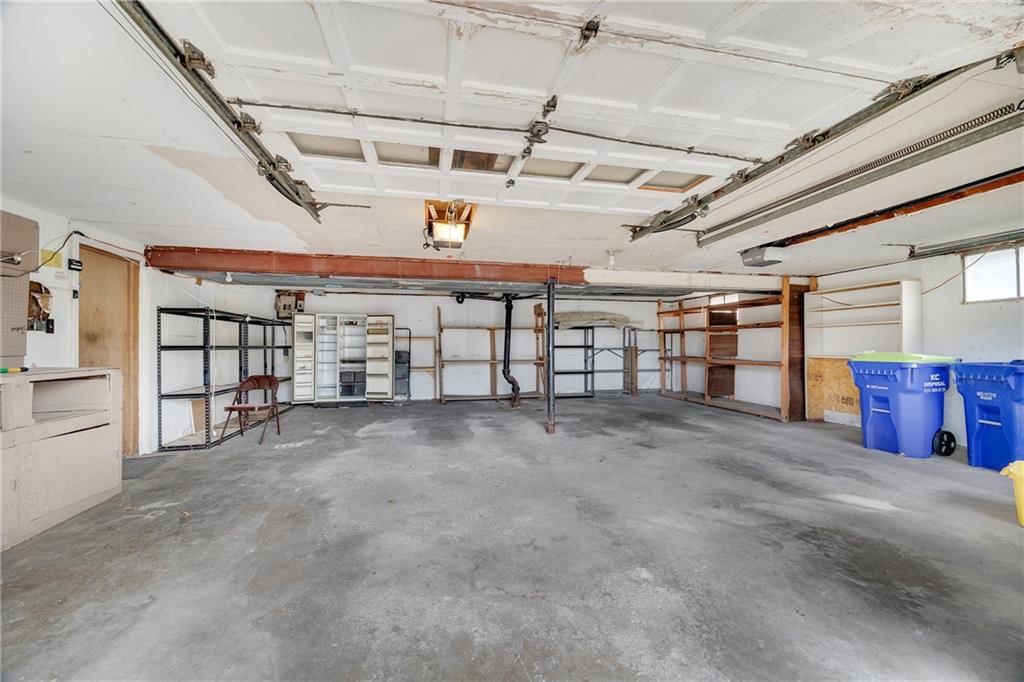 7201 WILLOW Avenue — photo 27