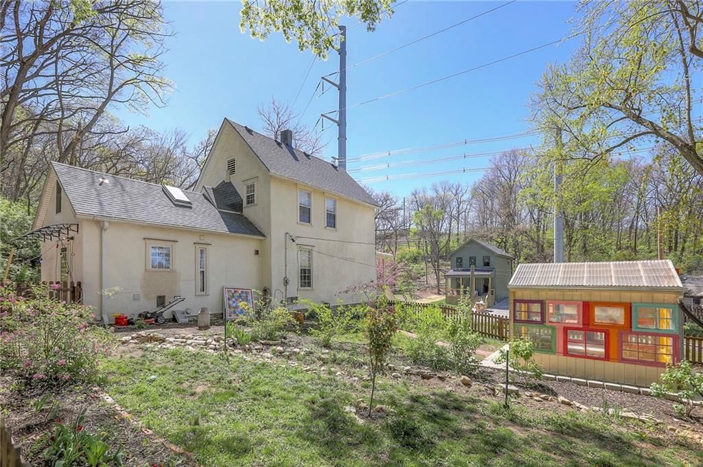 119 S Cherokee Street — photo 43