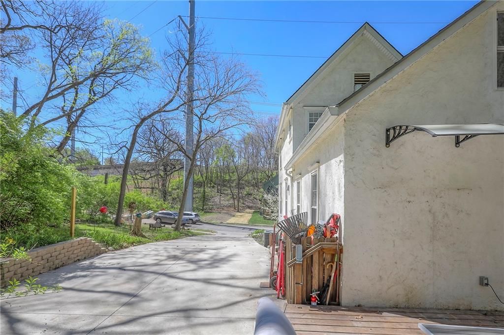 119 S Cherokee Street — photo 45