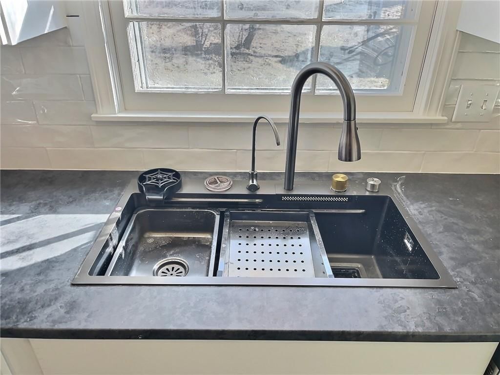 307A E Main Street — photo 8