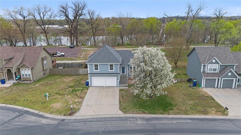 820 River Drive — photo 34