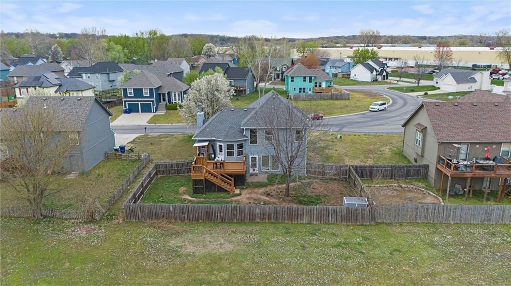 820 River Drive — photo 35