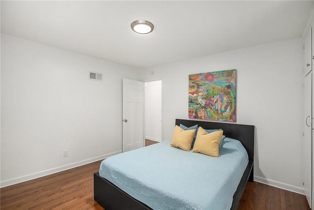7620 Windsor Street — photo 15