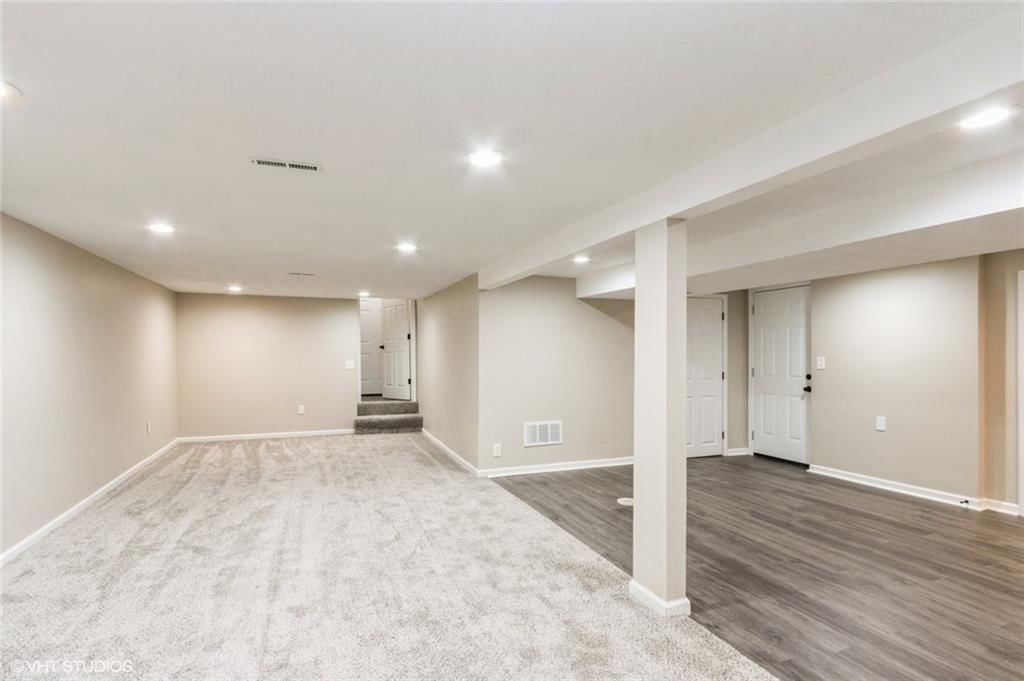 7124 W 54th Terrace — photo 14