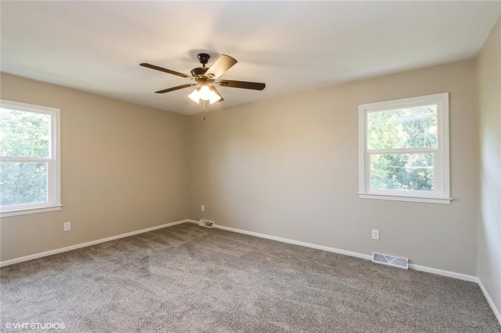 7124 W 54th Terrace — photo 8