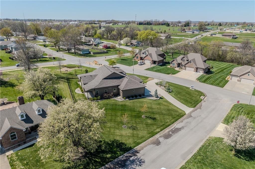 1881 Willow Tree Court — photo 4
