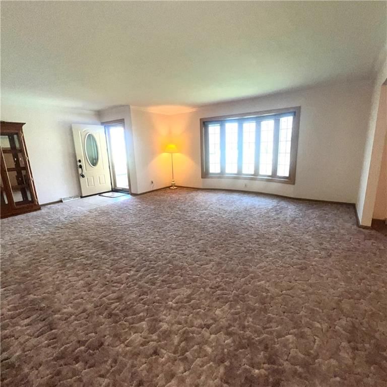 204 Percy Lane — photo 3