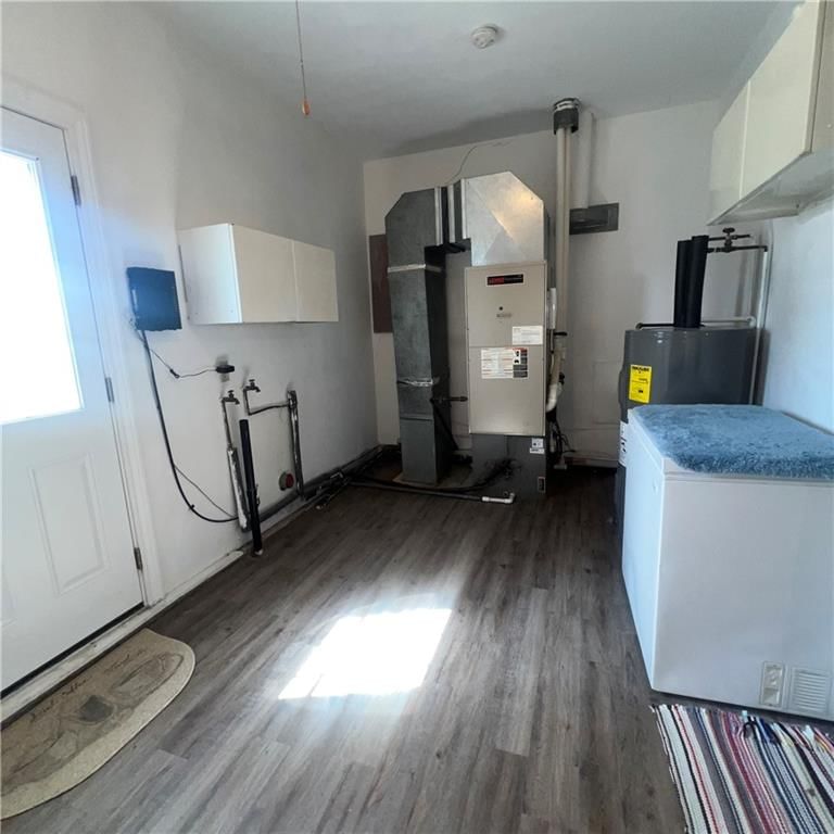 204 Percy Lane — photo 32
