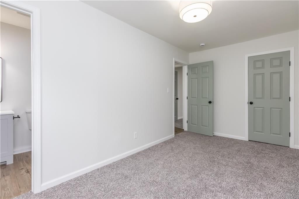 2825 S 36th Street — photo 15