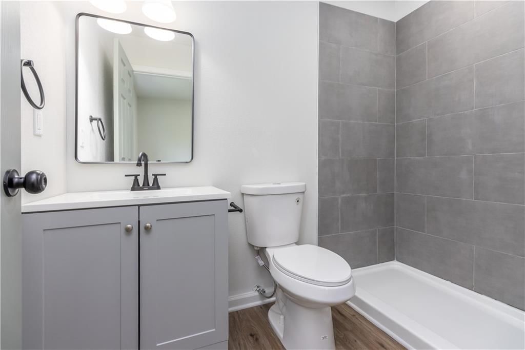 2825 S 36th Street — photo 16