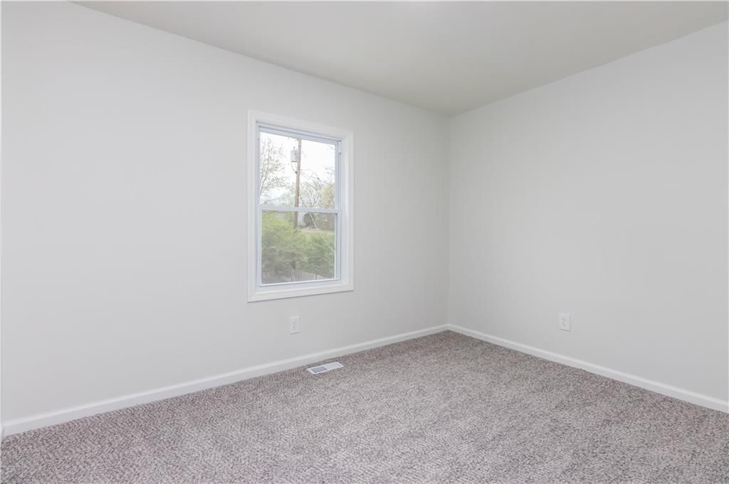 2825 S 36th Street — photo 17