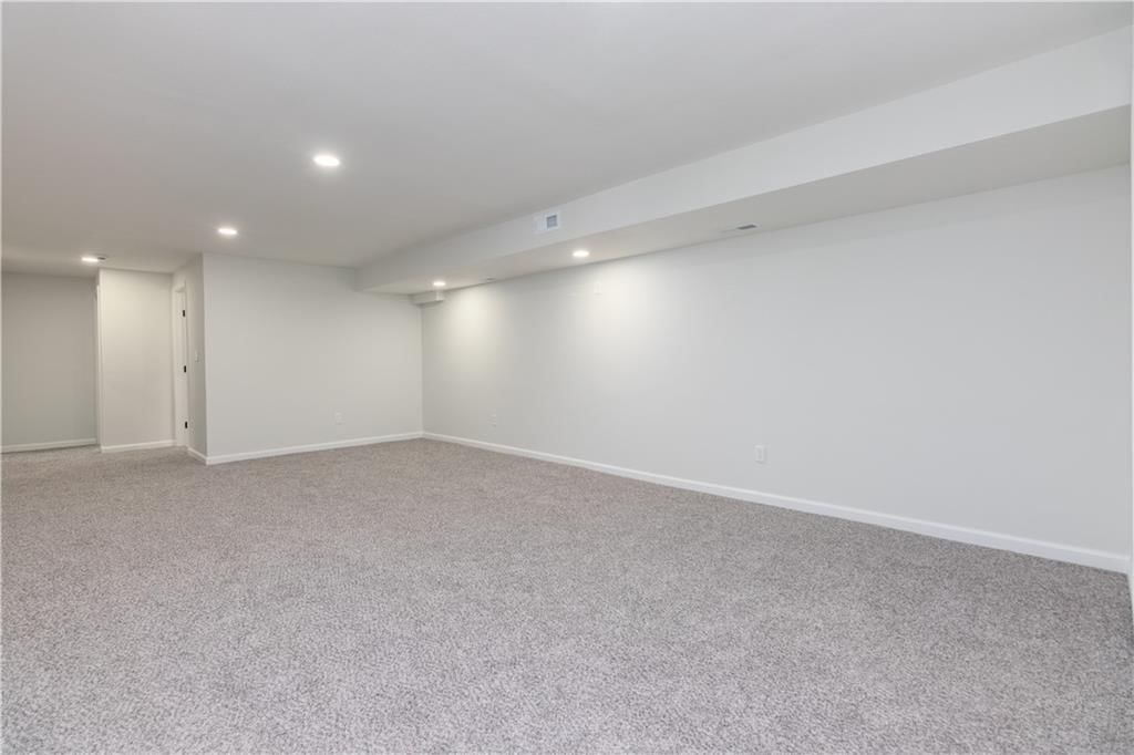2825 S 36th Street — photo 19