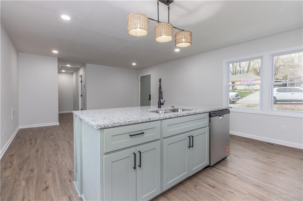 2825 S 36th Street — photo 10