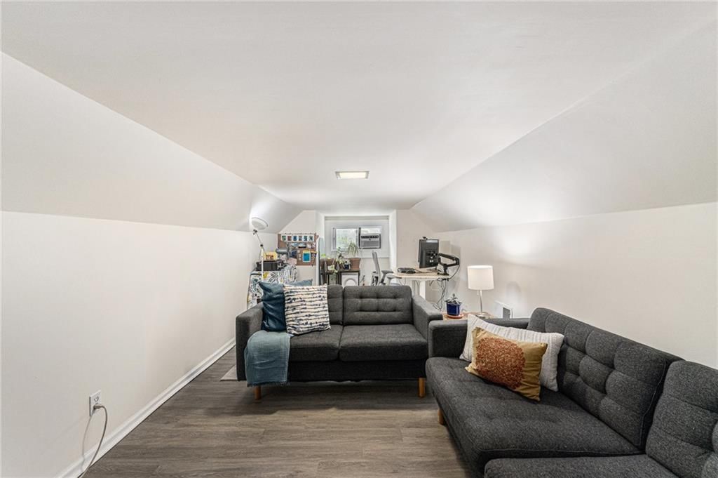 4235 Holmes Street — photo 17