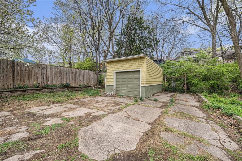 4235 Holmes Street — photo 21