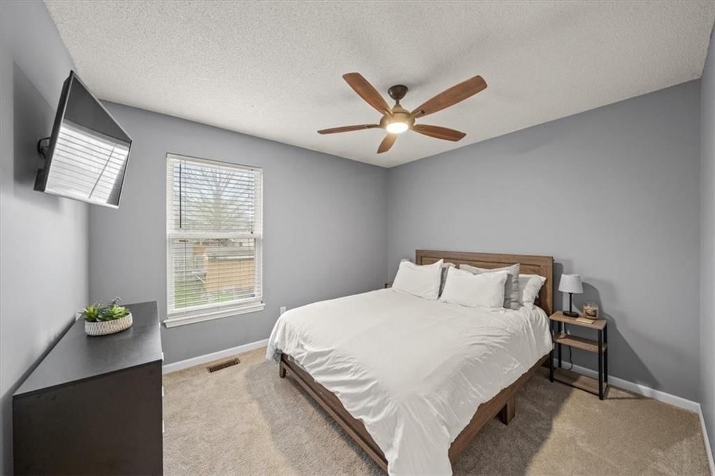833 SW Lee Ann Drive — photo 17