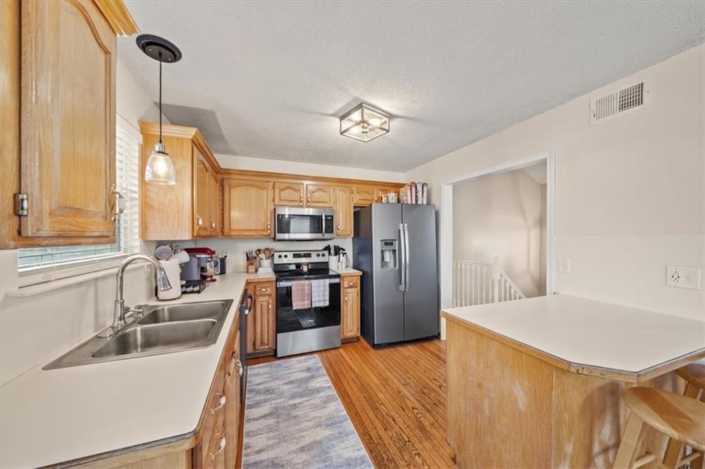 833 SW Lee Ann Drive — photo 9